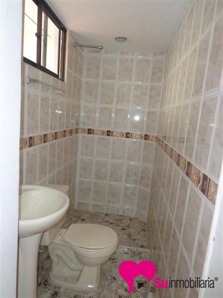Casa-local Foto 1