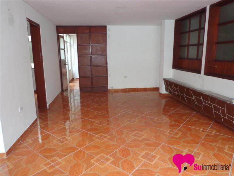 Casa-local Foto 1