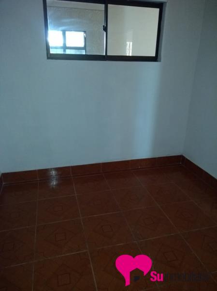 Casa-local Foto 1
