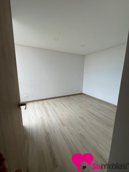 Apartamento en Arriendo en RIONEGRO - 10472 Suramericana de arrendamientos