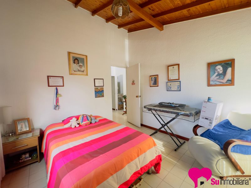 Casa-local Foto 1