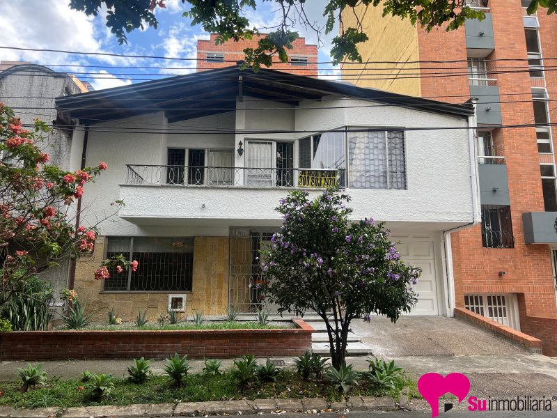 Casa-local en Arriendo en Medellín - 10984 Suramericana de arrendamientos