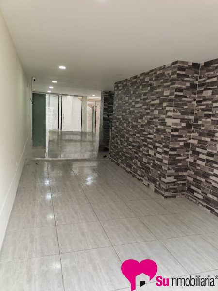 Casa-local Foto 1