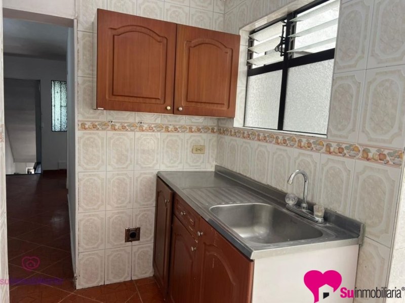 Casa-local Foto 1