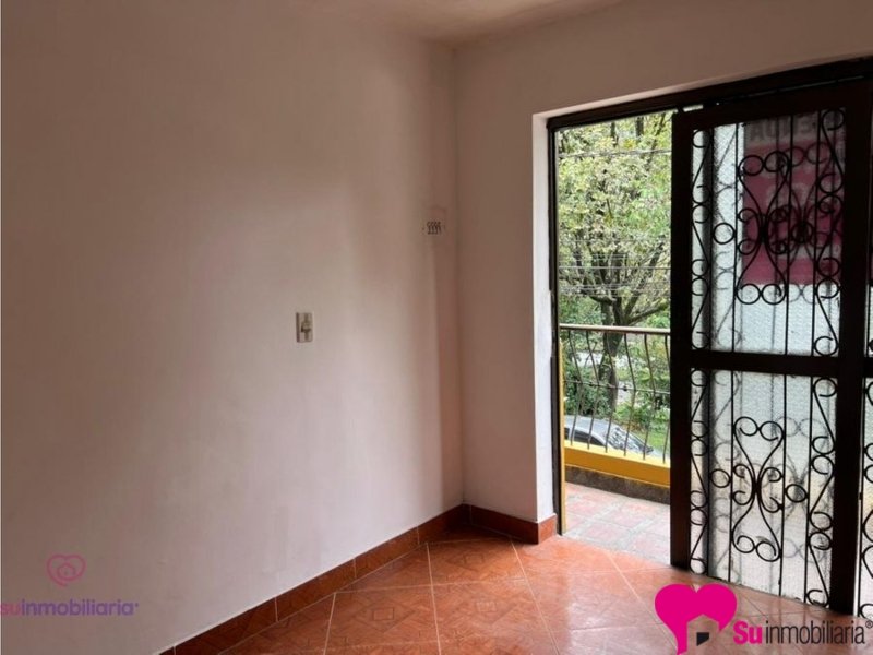 Casa-local Foto 1