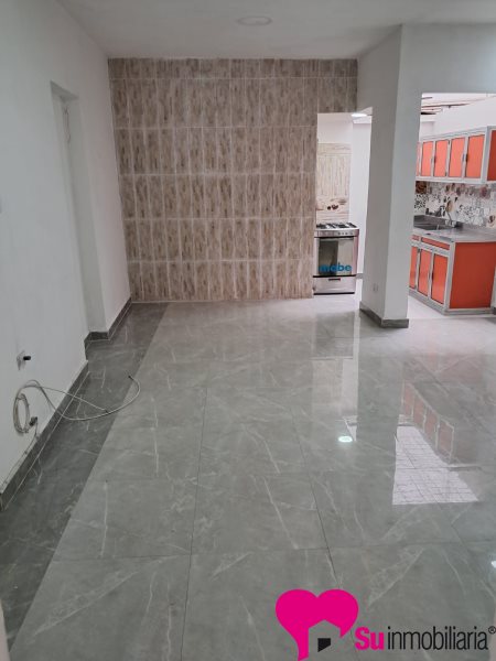 Casa-local Foto 1