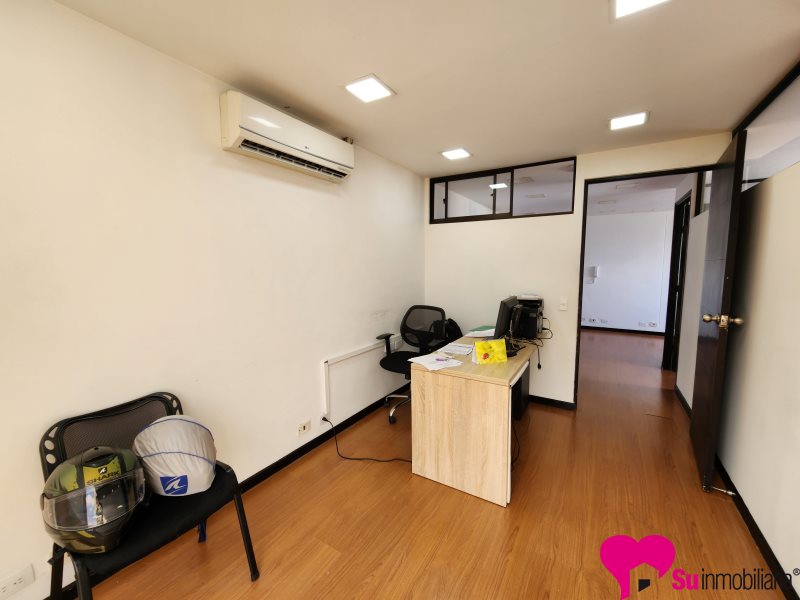 Oficina en Arriendo en Medellín - 10385 Suramericana de arrendamientos