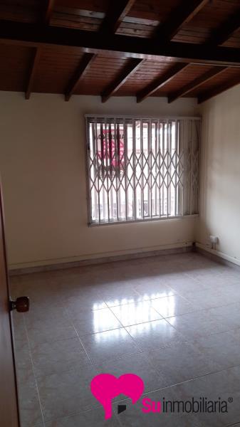 Casa-Local Foto 1