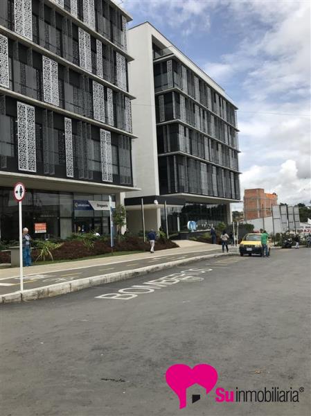Oficina-Consultorio en Arriendo en RIONEGRO - 8027 Suramericana de arrendamientos